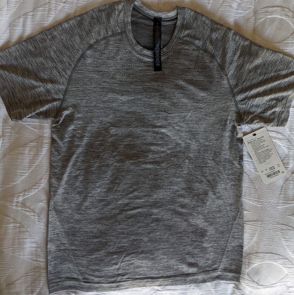 Lululemon Metal Vent Short Sleeve